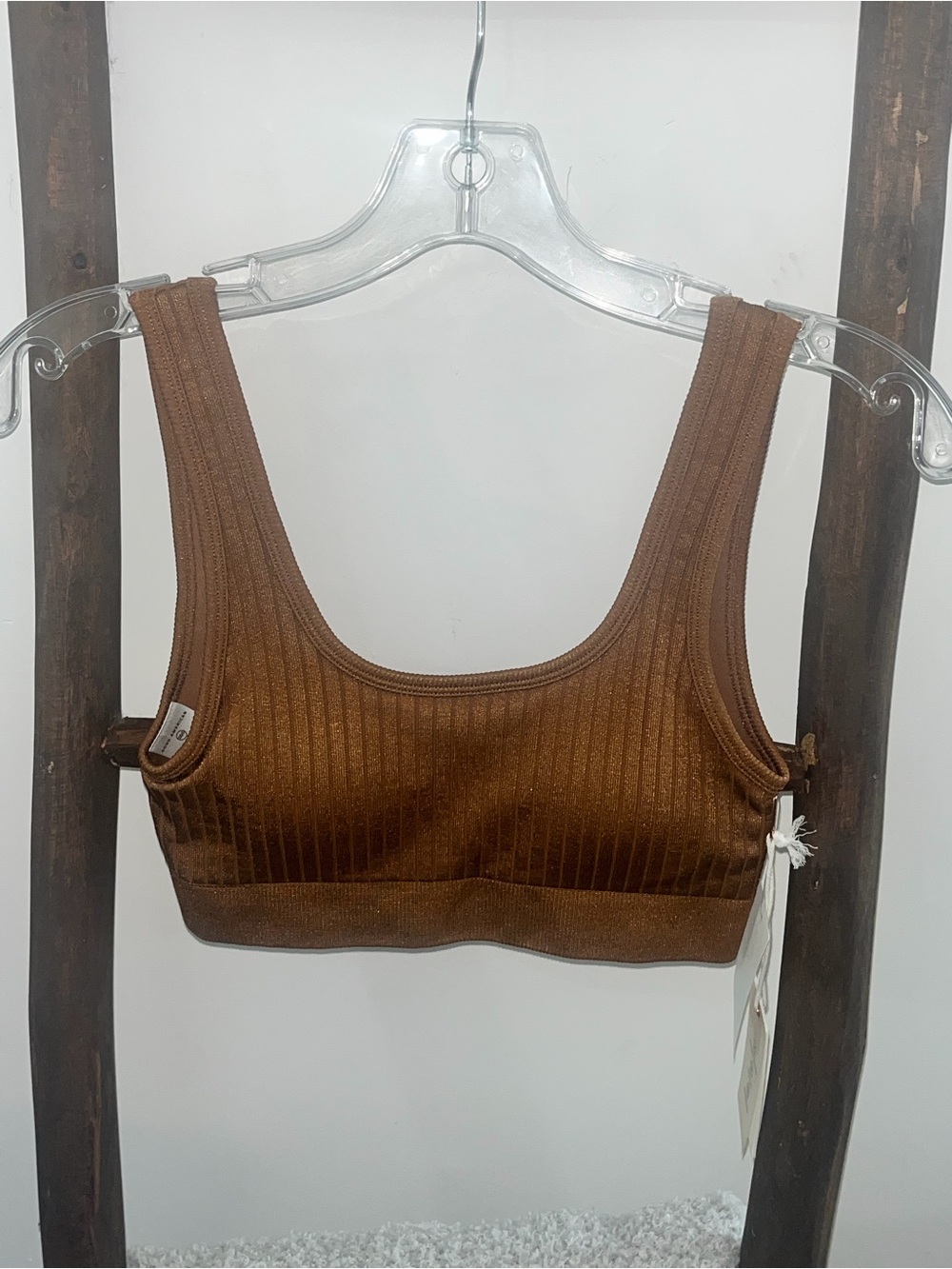 Good American Essential Scoop Bra in Brown